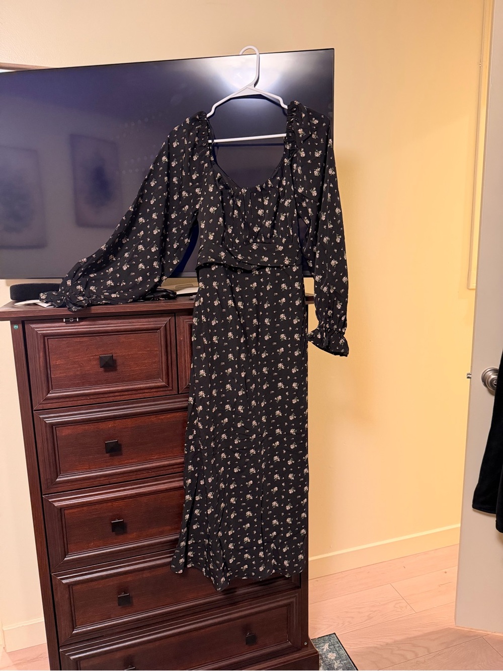 Very J Black Floral Maxi Dress with Long Puff Sleeves